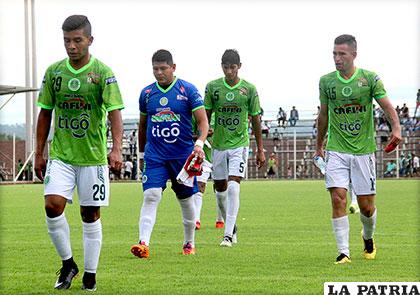 Petrolero dejó el profesionalismo tras perder ante Destroyers /APG/Archivo