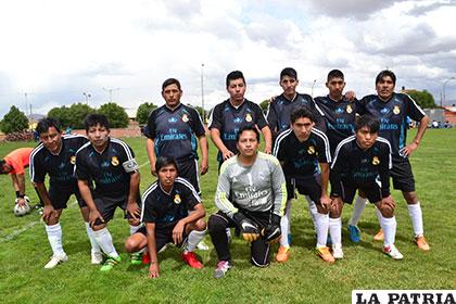 Real Canalcollo terminó dividiendo honores ante Suico 