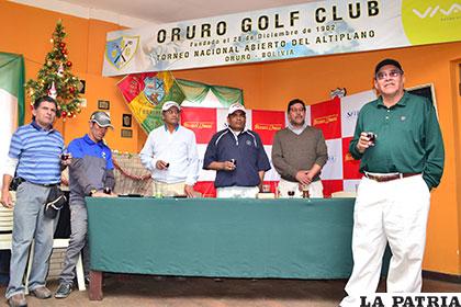 Durante el brindis de honor conmemorando los 115 años del Oruro Golf Club