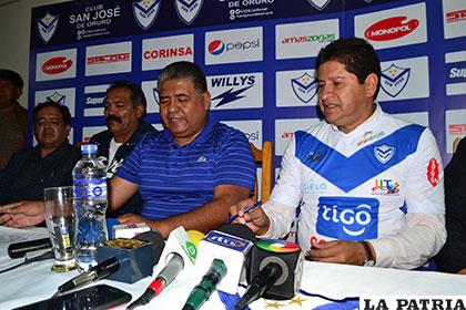 Jaime Jiménez, Wilson Martínez y Eduardo Villegas, ayer durante la presentación