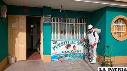 Fumigación en el centro de salud de la comunidad de Culluri del municipio de Toledo