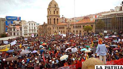 Concentración de organizaciones sociales en el centro de La Paz /ANF