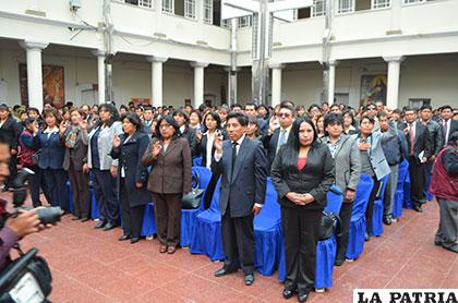 Directores fueron posesionados en Oruro