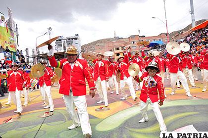 La Banda Intercontinental Poopó