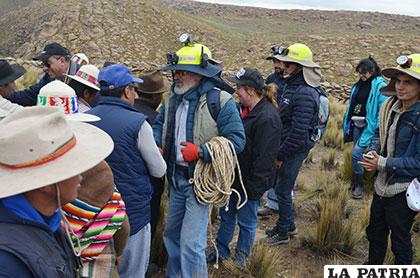 Encuentro entre visitantes y comunarios en Chacara