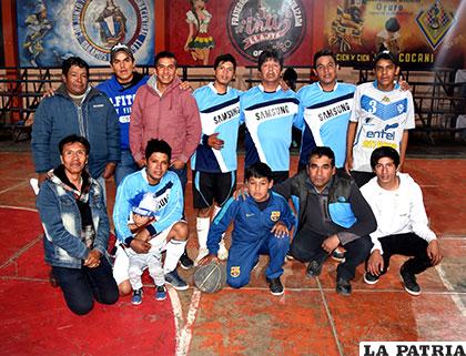El equipo de plaza, campeón del fútbol de salón