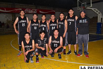 El equipo de Litoral campeón en Primera de Ascenso