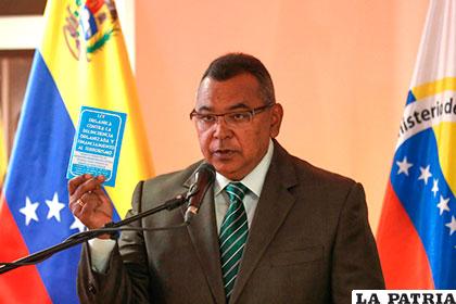 El ministro del Interior de Venezuela, Néstor Reverol, confirmó la muerte de ?scar Pérez durante la operación para capturarlo