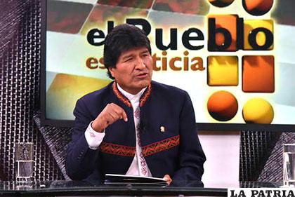 El Presidente Morales en el programa El Pueblo es Noticia /WWW.LA-RAZON.COM
