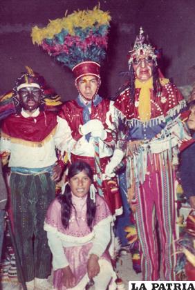 Los tobas tienen algo más de un siglo en el Carnaval de Oruro /Manuel Cuellar