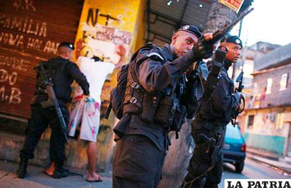 La violencia en Río de Janeiro se cobra la vida de 8 policías a la fecha