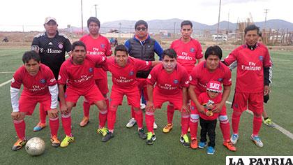 El plantel de GSM Bolivia se quedó con el primer lugar del torneo