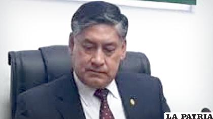 El fiscal general del Estado, Juan Lanchipa, dio a conocer la determinación /ANF