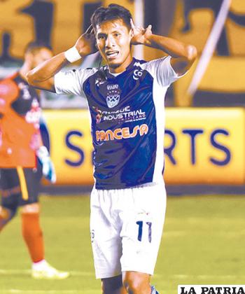 HELMUT GUTI?RREZ - Nacido en La Paz-Bolivia el 2 de julio de 1984, tiene 34 años y se desempeña como mediocampista, sus inicios se dieron en el extinto La Paz Fútbol Club, recorrió por distintos equipos del fútbol boliviano, entre ellos Real y Nacional Potosí, Sport Boys, Blooming, The Strongest, Oriente Petrolero y ahora San José, su experiencia será fundamental principalmente en la parte de contención.