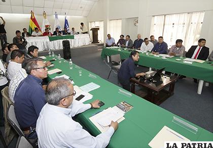 Carlos Estrada y Ángel Pontejo, representaron a San José en la reunión /APG