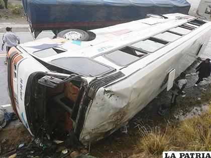 El conductor perdió el control y la vida en la carretera  /LA PATRIA
