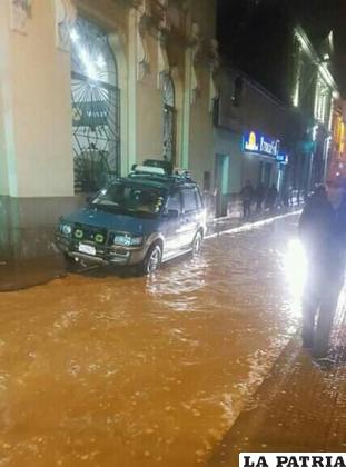La campaña de educación es para evitar mal uso del alcantarillado y consecuencias como inundaciones 
/RR.SS.
