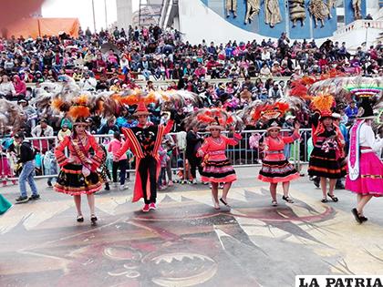 Los Suris son un atractivo del Carnaval de Oruro /Suris UTO