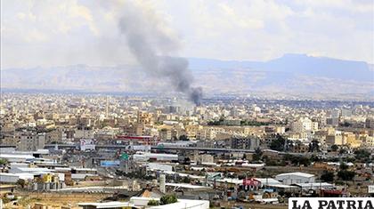 Un bombardeo en la ciudad de Saná, en Yemen / Archivo
