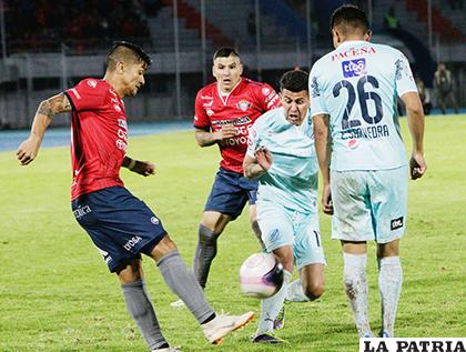 Wilstermann y Bolívar jugarán este domingo en el valle /APG