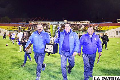 Jaime Jiménez, Eduardo Villegas y Jaime Jemio