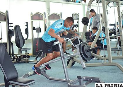 Edemir Rodríguez, durante el trabajo en gimnasio /REYNALDO BELLOTA /LA PATRIA