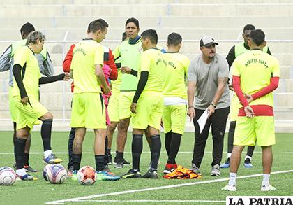 Always Ready, realizó varias contrataciones para afrontar el 
campeonato profesional /APG