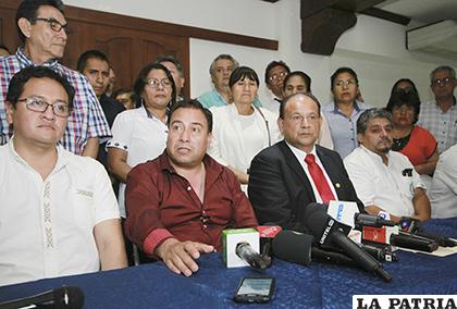Representantes del Gobierno y de los médicos podrían retomar diálogo y análisis de implementación del SUS /APG-ARCHIVO