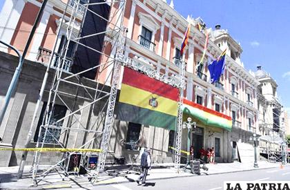 Ultiman detalles para celebrar el Día del Estado Plurinacional /APG