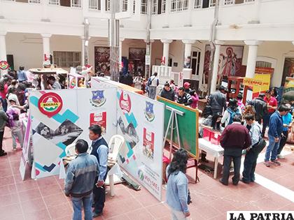 Varias personas acudieron a la Feria del Segundo Aguinaldo / LA PATRIA 