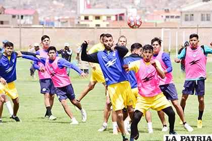 El plantel no descuidó su preparación durante la semana para visitar a Blooming / REYNALDO BELLOTA LA PATRIA