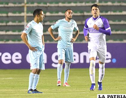 Bolívar perdió de local en la ida (4-2), ahora solo le sirve ganar /APG