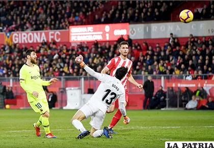 Messi anota el segundo de Barcelona que venció de visita 2-0 a Girona /as.com