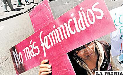 Una de las manifestaciones por el cese a los feminicidios /La Razón /archivo
