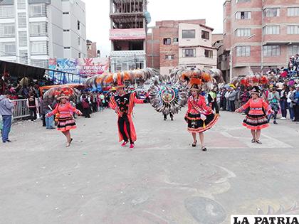 Suri UTO, 34 años siendo parte del Carnaval de Oruro /Suri UTO