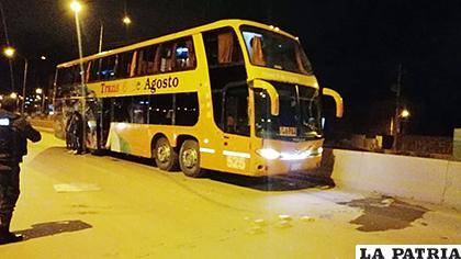 Los pasajeros del bus quedaron alarmados ante lo ocurrido 
/ LA PATRIA