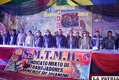 Posesión de nuevo directorio del Sindicato de la Empresa Minera Huanuni /LA PATRIA
