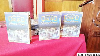 Material turístico brinda referencias de plazas y parques de Oruro /GAMO