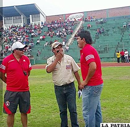Luis Palacios realiza sus primeros pasos como entrenador