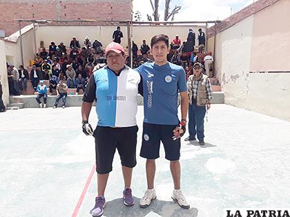 Daniel Vargas (der) superó a su contrincante de Río Ingenio 
/cortesía David González