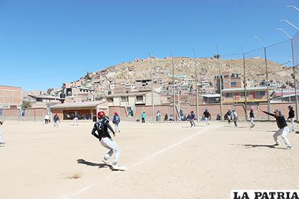 El softbol varones será una nueva modalidad que se implementará en el béisbol