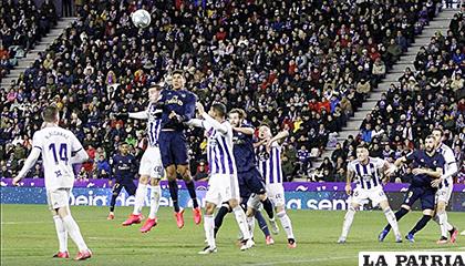 La acción del cotejo en el cual Real Madrid venció de visita 1-0 al Valladolid /as.com