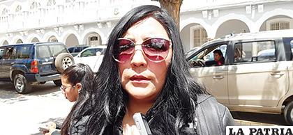 Rosario Sandalio, considera que la postulación de Jeanine Áñez es oportuna /LA PATRIA 
