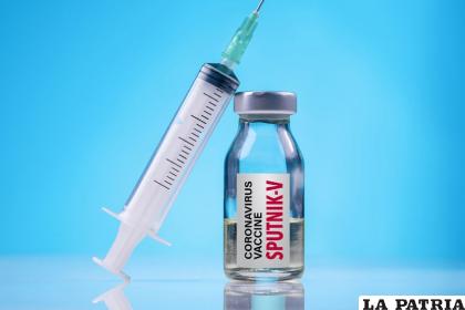 Este mes, llegarán a Bolivia 6.000 dosis de vacunas contra el Covid-19 /IntraMed