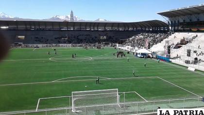 El estadio de El Alto es utilizado por Always Ready para sus partidos de local /APG
