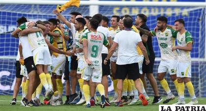 Celebración de los jugadores de Defensa y Justicia /ole.com