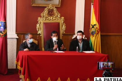 Conferencia de prensa en el “Salón Rojo” de la Alcaldía /LA PATRIA
