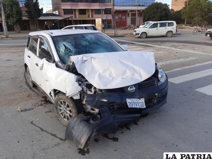 El conductor de la vagoneta abandonó su motorizado /LA PATRIA