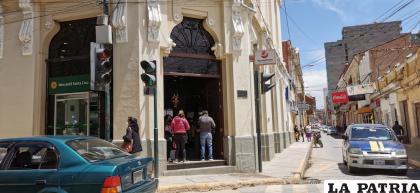 En el Banco Mercantil no había filas /LA PATRIA 