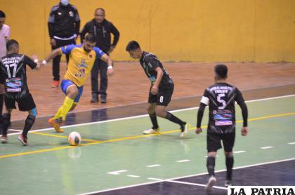 Joyas Sport fue un rival duro de roer en el primer tiempo /LA PATRIA